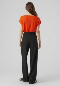 Vero Moda VMAVA PLAIN - T-shirt - bas - tangerine tango