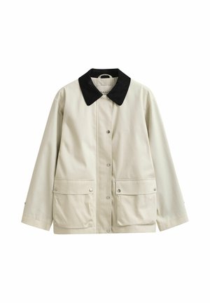 Veste beige avec col noir, boutons-pression à l'avant et deux grandes poches à rabat avec bouton-pression, présentée sur un fond blanc uni.