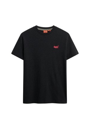 Zwart katoenen t-shirt met een ronde hals. Voorzien van een klein roze logo op de linkerkant van de borst en korte mouwen. Gladde textuur, ontspannen pasvorm.