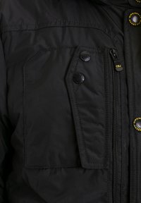 Cipo & Baxx Winterjacke - black