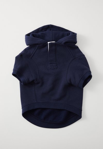 Temno modra kapucar s kratkimi rokavi, sprednjim zadrgo in zaobljenim robom, položen ravno na belem ozadju.