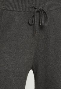 VILA Träningsbyxor - grey