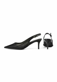 Sandale negre cu toc slingback, cu vârf ascuțit, având un finisaj din plasă texturată, toc subțire și curea ajustabilă la gleznă.