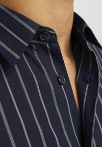 Jack & Jones PREMIUM JPRBLABUSHWICK STANLEY - Srajca - naval academy