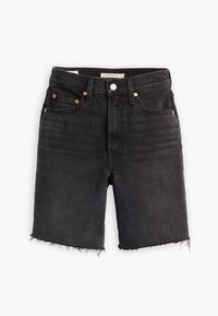 Short en jean noir avec bords effilochés, bouton avant, fermeture éclair, passants de ceinture et design à cinq poches.