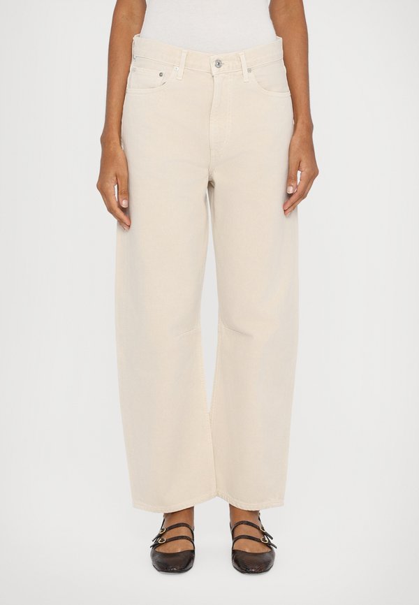 MIRO - Relaxed fit jeans - almondette