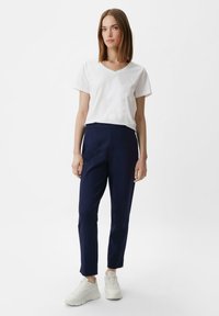 comma casual identity REGULAR - Jogginghose - tiefblau