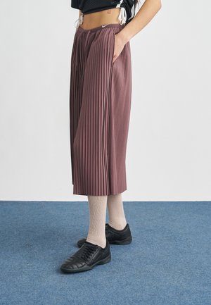 PLEATED CULOTTE - Pantalon classique - tattoo