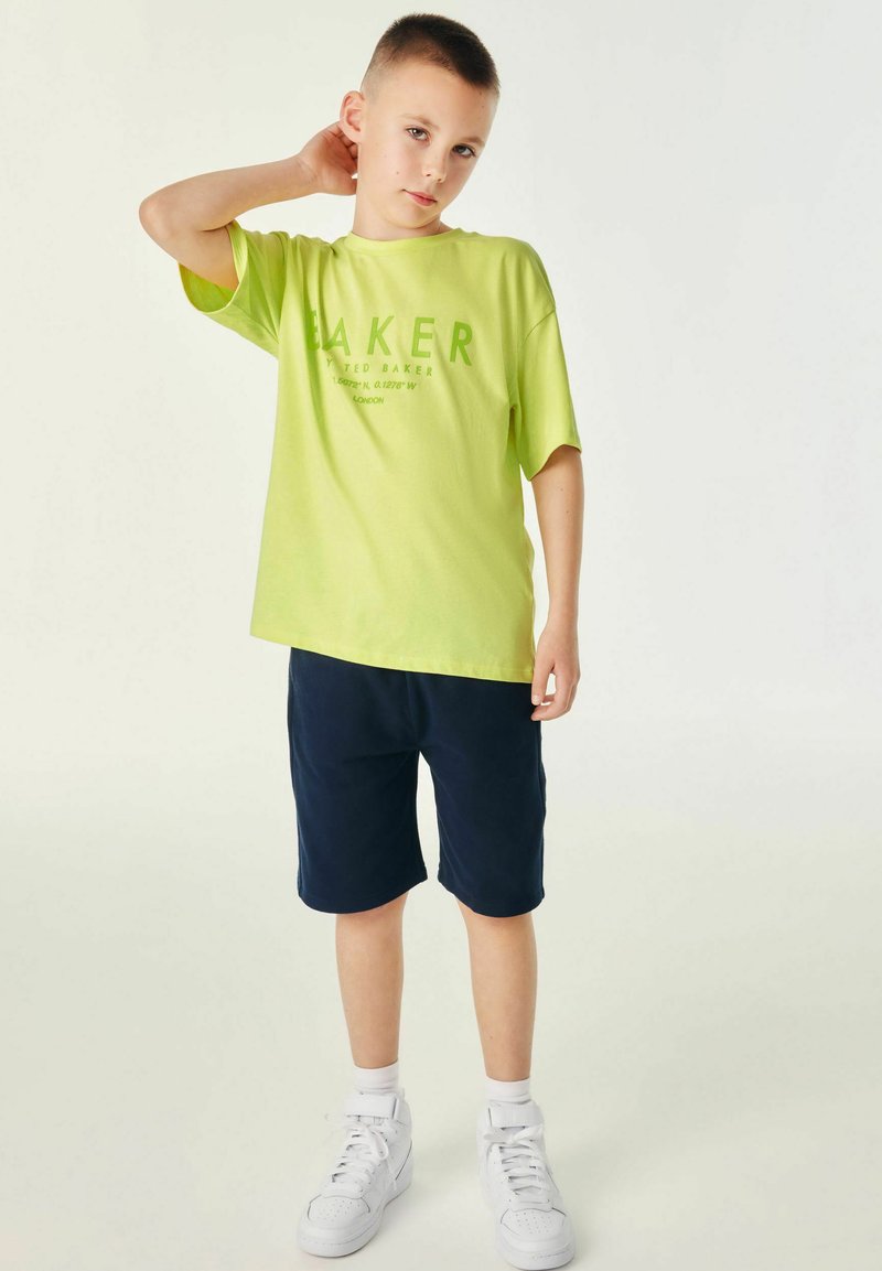 Baker by Ted Baker REGULAR FIT - Triko s potiskem - lime green