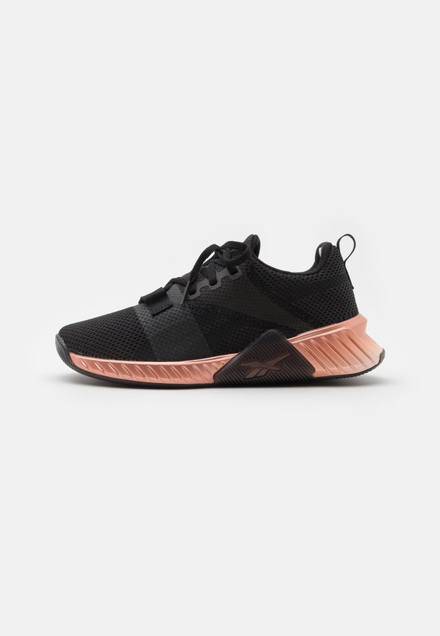 FLASHFILM TRAIN 2.0 - Kuntoilukengät - core black/blush metallic/footwear white