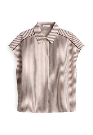 Chemise à manches courtes, col classique, avec une base beige clair et des rayures verticales cramoisies. Elle présente une coupe décontractée et une texture lisse.