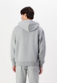 Thumbnail Image 4