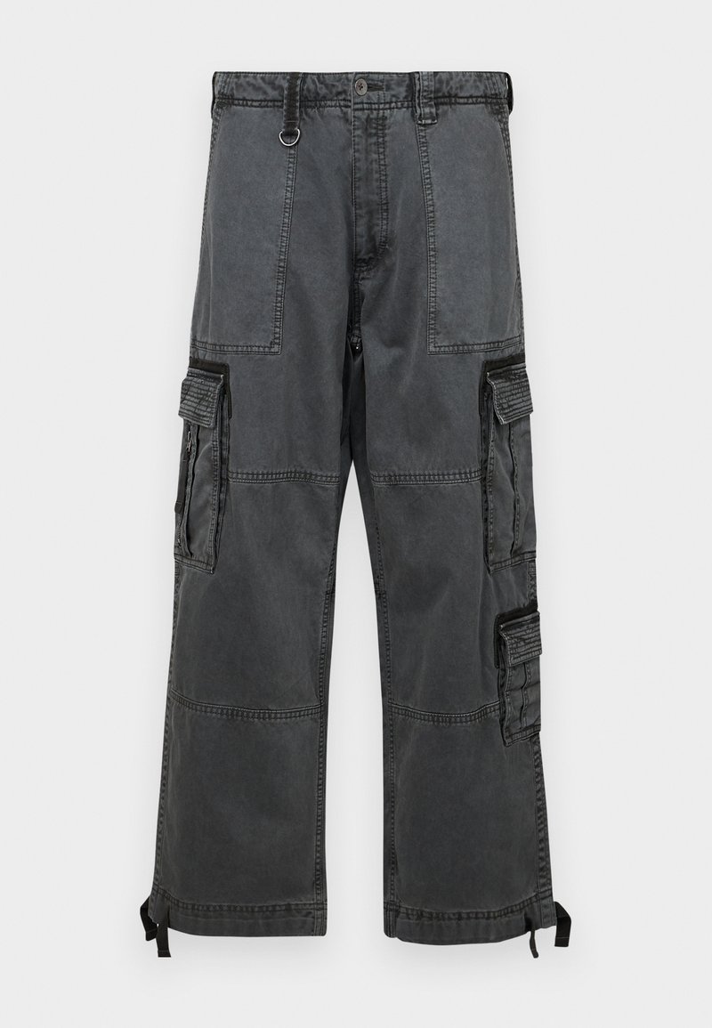 Pantaloni cargo