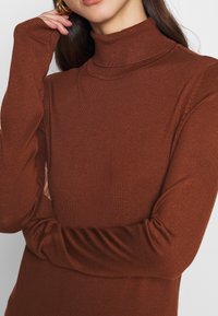 VILA Stickad tröja - brown