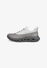 Non sélectionné, steel/concrete/concrete