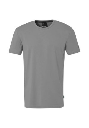 T-shirt grigia semplice a maniche corte e collo tondo, con una piccola etichetta con il logo sulla manica sinistra e all'interno del colletto.