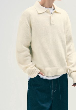 Bershka, Pullover - sand