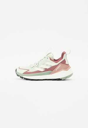 Adidas Terrex TERREX FREE HIKER 2 - Hiking shoes - linen green/off white/quiet crimson