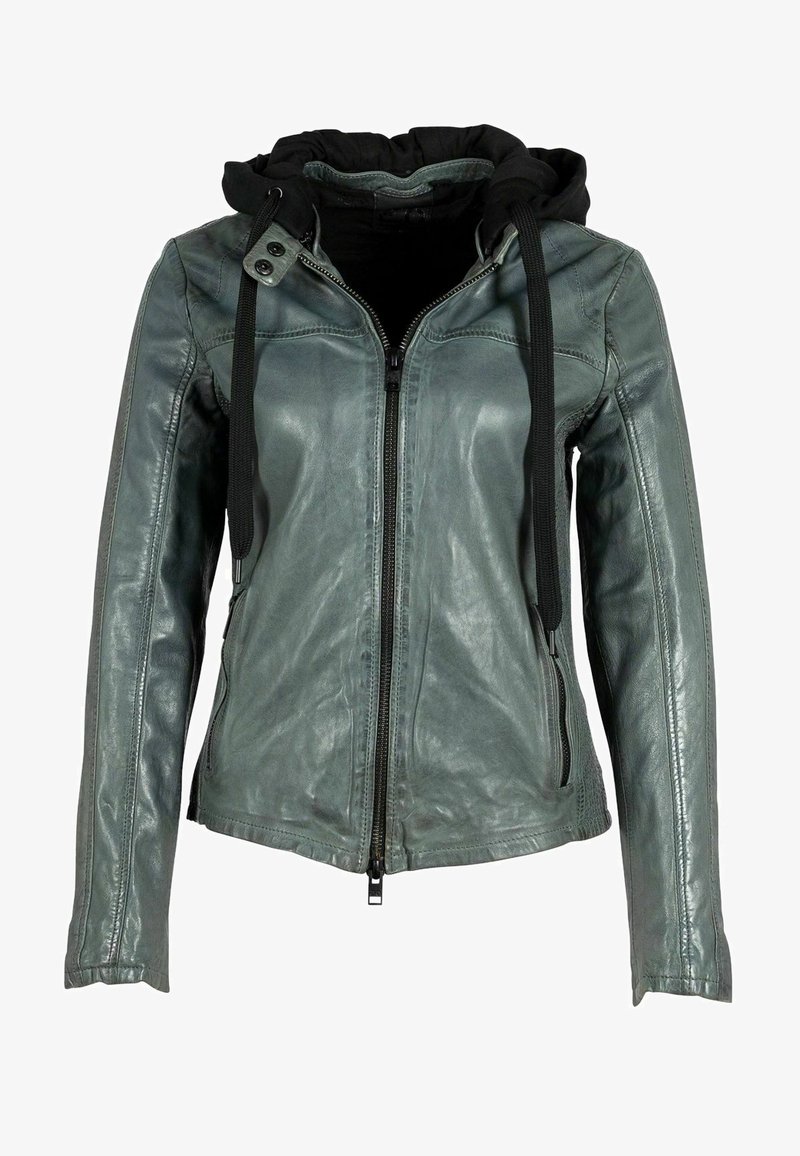 Groene leren jas met een zwarte capuchon, ritssluiting aan de voorkant, twee zijzakken en een gestructureerde afwerking. Voorzien van trekkoorden bij de capuchon.