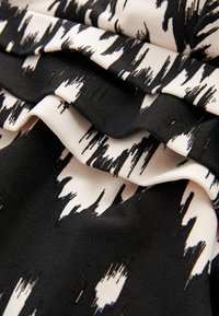 Next PLUNGE TUMMY CONTROL - Plavky - black cream aztec