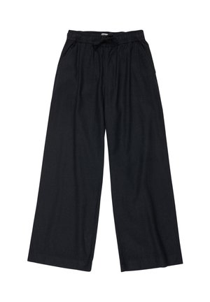 Czarne spodnie o szerokich nogawkach z elastycznym pasem i przednim sznurkiem, wyposażone w boczne kieszenie, ułożone na płasko na białym tle.