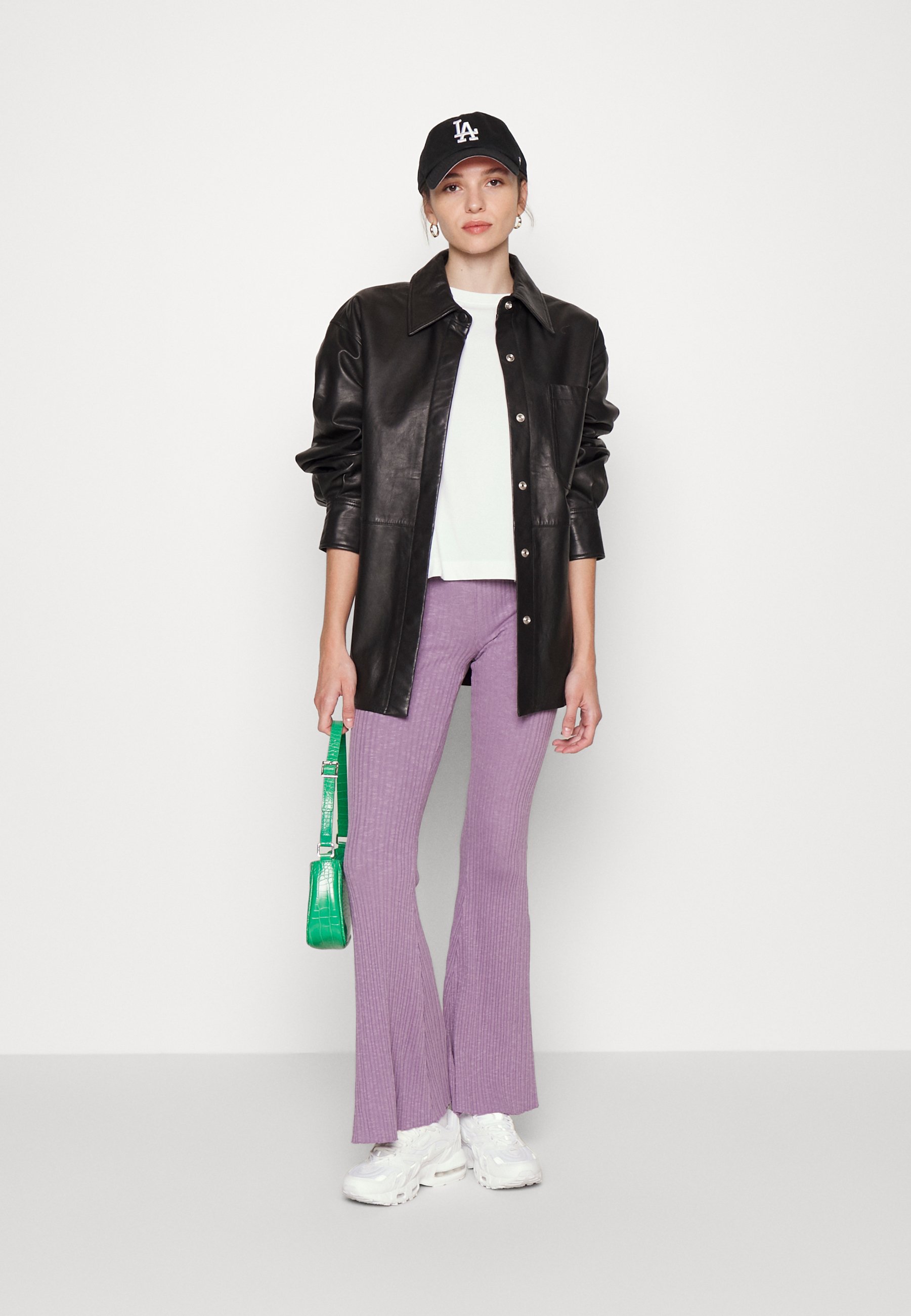 BDG Urban Outfitters ROSIE FLARE 