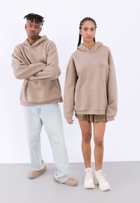 YOURTURN UNISEX - Sudadera - taupe
