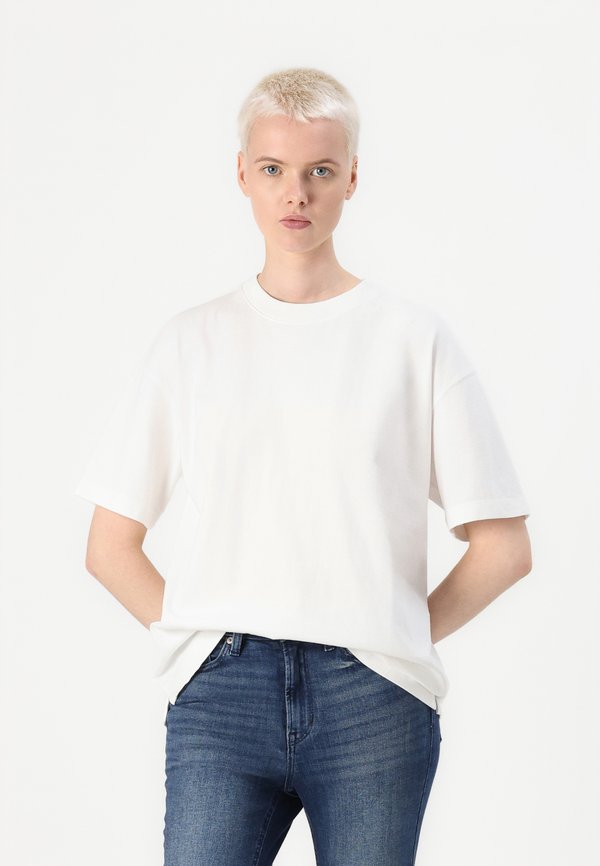 VINTAGE BOYFRIEND - Basic T-shirt4