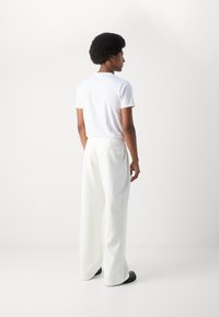 Heathe ALTO TROUSERS - Kalhoty - white