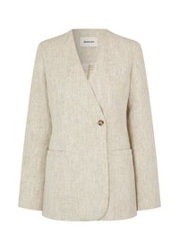 Blazer bej texturat cu guler tip șal, închidere cu un singur nasture și două buzunare frontale. Prezintă o croială ușor lejeră și un design ajustat.