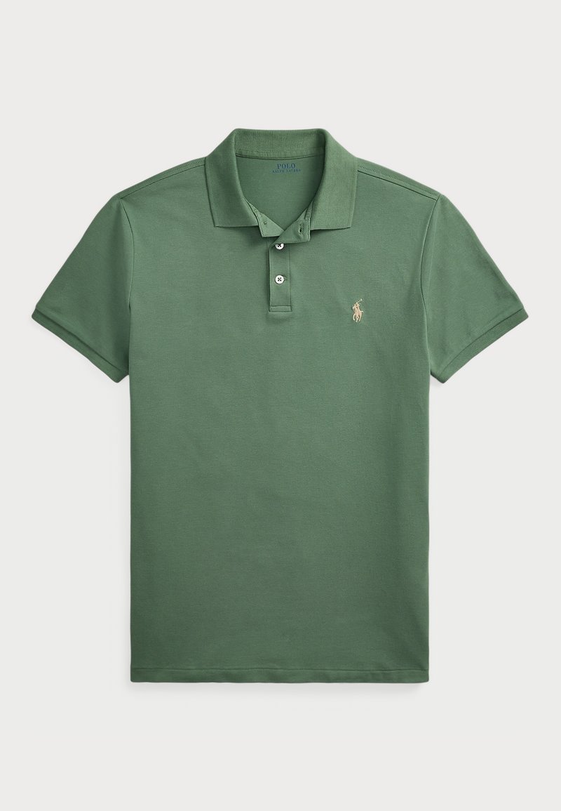 Zelené polo tričko vyrobené z bavlny s klasickým límečkem. Obsahuje zapínání na tři knoflíky a vyšitý logo na levé straně hrudi. Krátké rukávy.