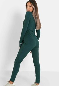 Sixth June Mono - dark green