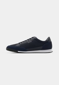 Unselected, dark blue