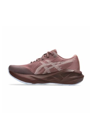 NOVABLAST 5 TR - Scarpe da corsa su strada - nature bathing   rubble red