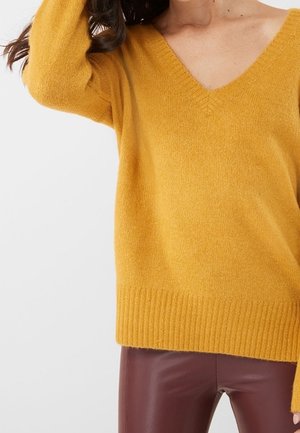 Pullover - yellow
