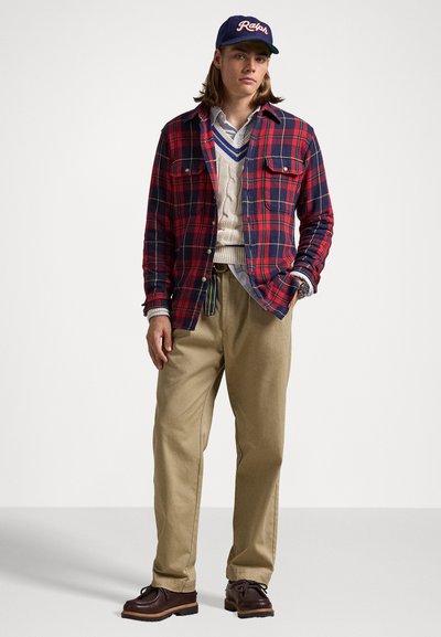 Polo Ralph Lauren CLASSIC FIT SUEDE PATCH PLAID WORKSHIRT - Shirt - red/navy multi