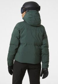 Helly Hansen NORA SHORT PUFFY - Chaqueta de snowboard - darkest spruce