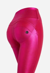 Freddy WR.UP® CLASSIC PUSH-UP - Housut - bright rose