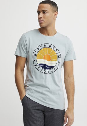 BHBAMMER TO-NECK - T-shirt imprimé - celestial blue