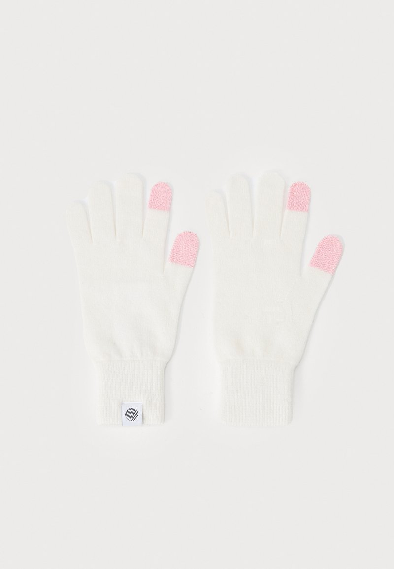 Valged kootud kindad roosade otsikutega pöidlas ja nimetissõrmes. Omavad soonikkoes varrukaosa ja ühel randmel on väike logo silt.