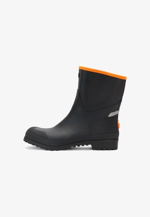 Sort vandtæt gummistøvle med en tekstureret sål, orange elastikkant øverst og en sølvaccent på siden.