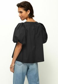 Next CROCHET INSERT PETITE - Bluse - black