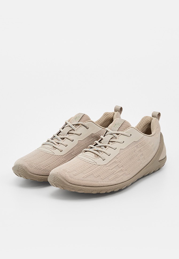 Sneaker low