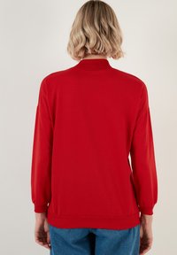 LELA HIGH COLLAR  - Sportska majica - red