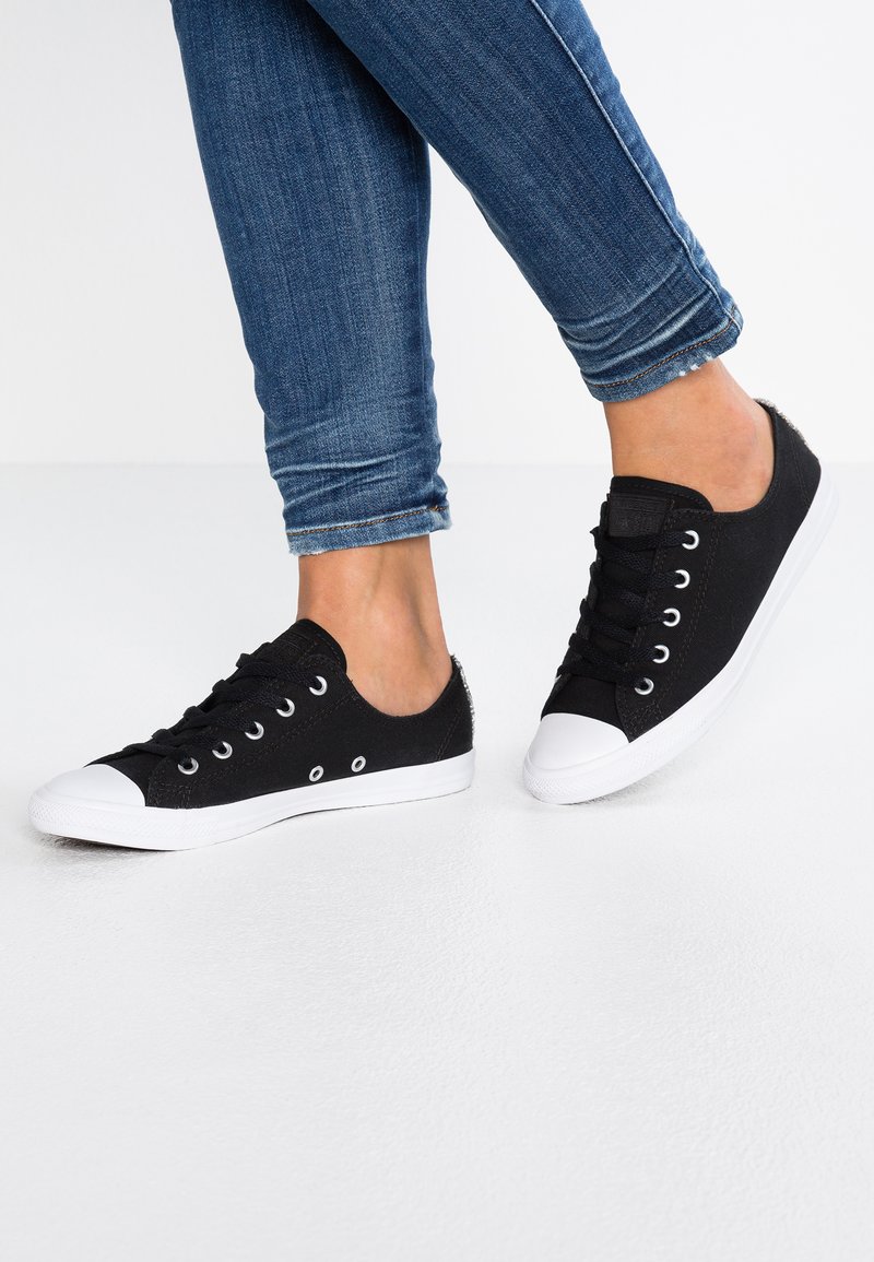 converse basse dainty