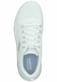 Skechers GO WALK FLEX-STRIKING LOOK - Zapatillas - weiß wsl