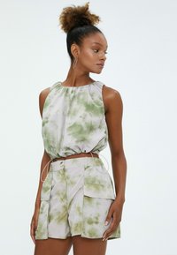 Koton PARACHUTE CROP SLEEVELESS PATTERNED ROUND NECK - Bluse - green