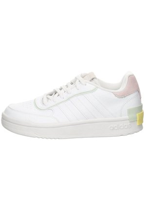 Valkoinen Adidas-matalavartinen tennari, jossa edessä nauhoitus, hillityt pastellivärit kantapäässä ja kumipohja, jossa Adidas-logo.