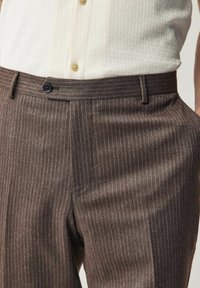 Next STRIPE - REGULAR FIT - Chino - brown
