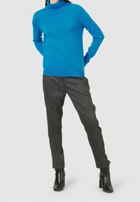 Conbipel Sweter